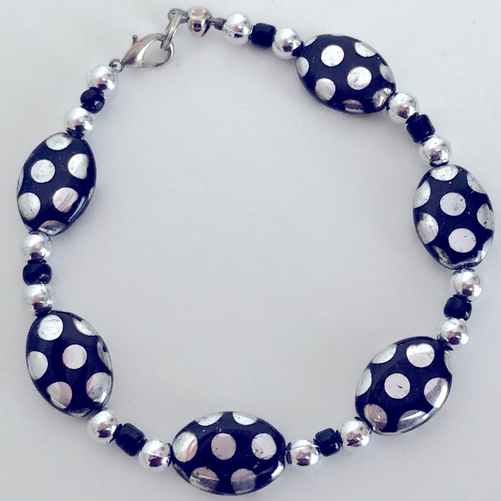 NEW Handcrafted Black and Silver Polka Dot Clasp Beaded Bracelet